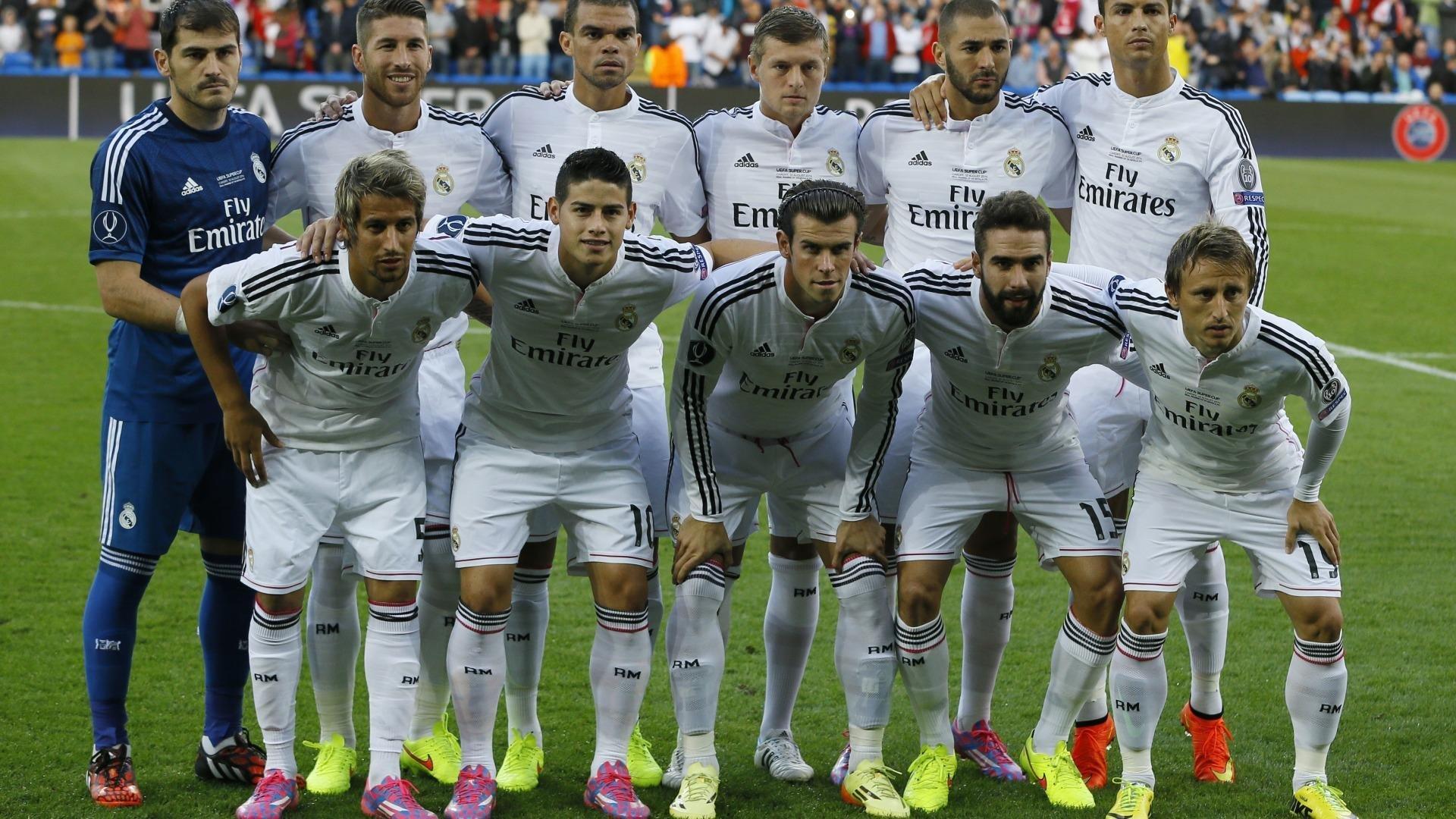 西媒揭秘，亚马尔进球后戴皇冠手势背后，藏